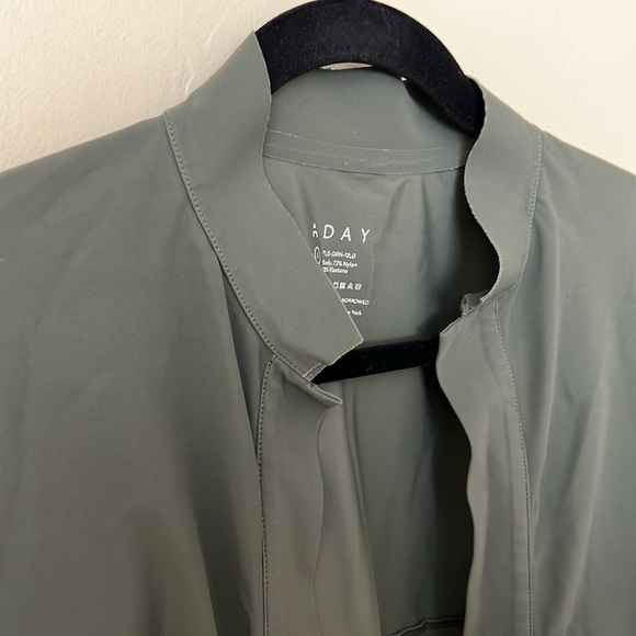 ADAY Something Borrowed Shirt Moss - Long Sleeve Button Up - Large - Picture 10 of 12